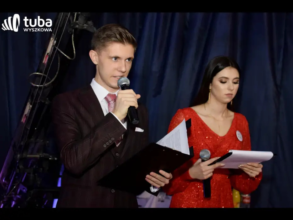 Na sto dni przed rozdaniem maturalnych Oskarów... Studniówka w I LO w Wyszkowie (video)