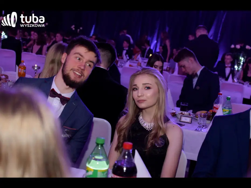 Na sto dni przed rozdaniem maturalnych Oskarów... Studniówka w I LO w Wyszkowie (video)