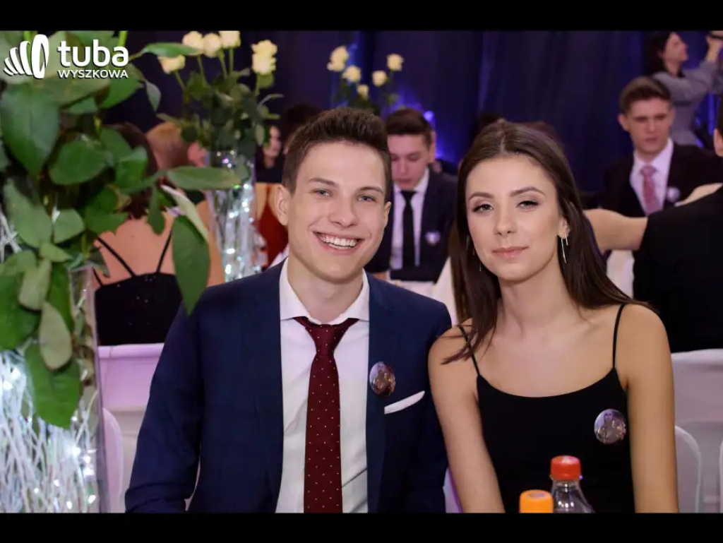 Na sto dni przed rozdaniem maturalnych Oskarów... Studniówka w I LO w Wyszkowie (video)