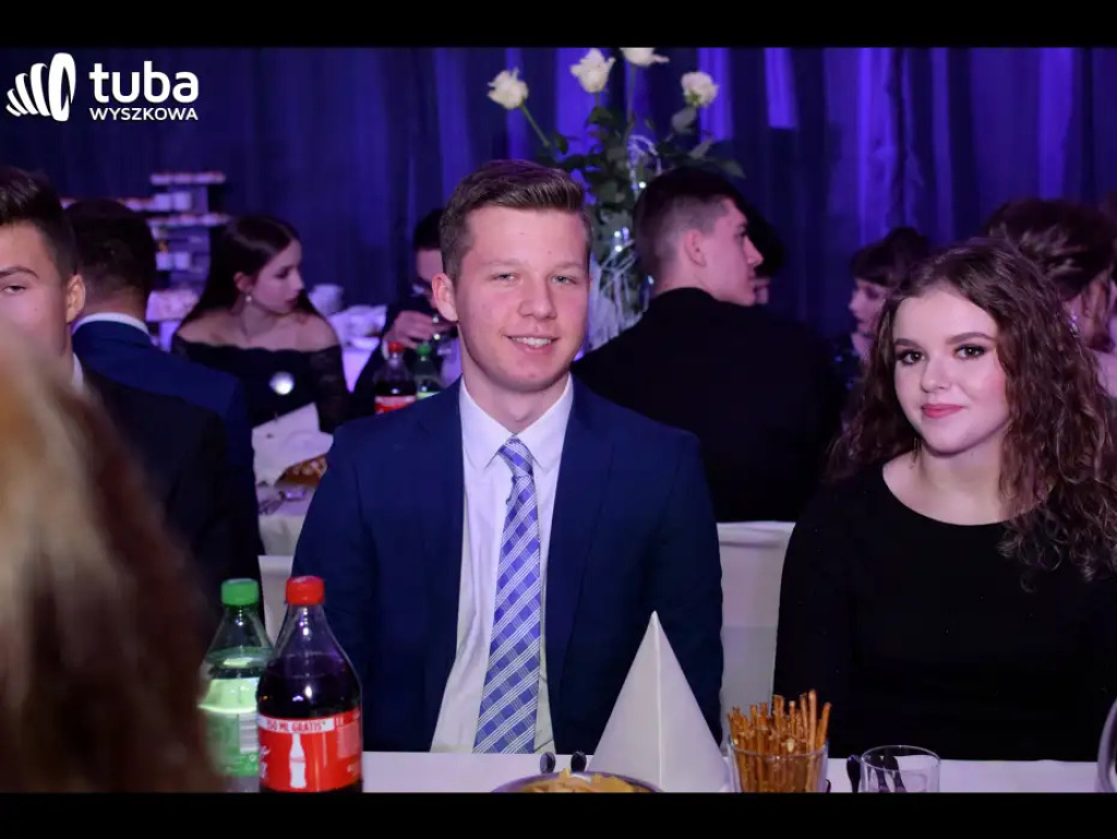 Na sto dni przed rozdaniem maturalnych Oskarów... Studniówka w I LO w Wyszkowie (video)
