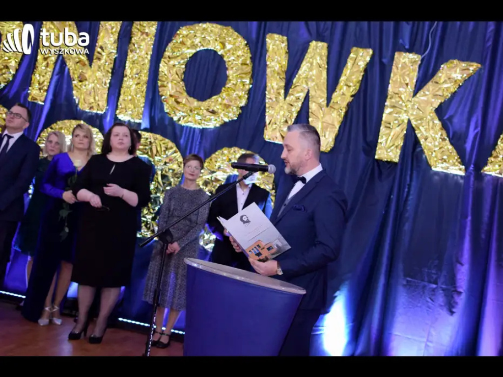 Na sto dni przed rozdaniem maturalnych Oskarów... Studniówka w I LO w Wyszkowie (video)