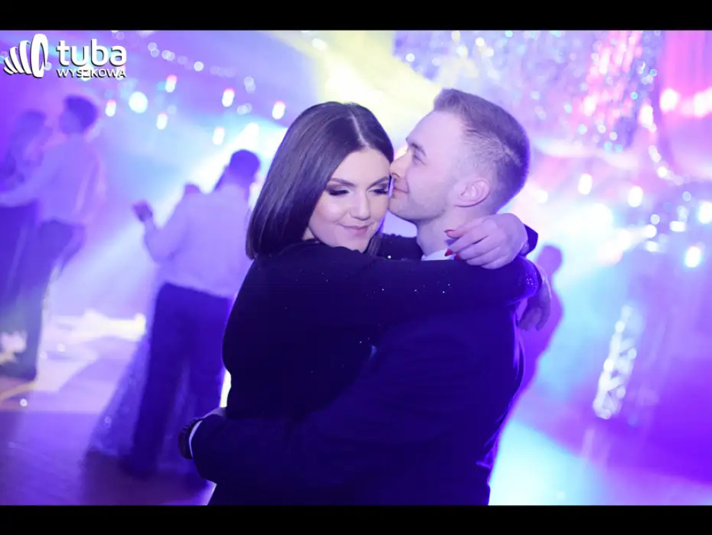 Baśniowy bal studniówkowy maturzystów Zespołu Szkół nr 3 w Wyszkowie (video)