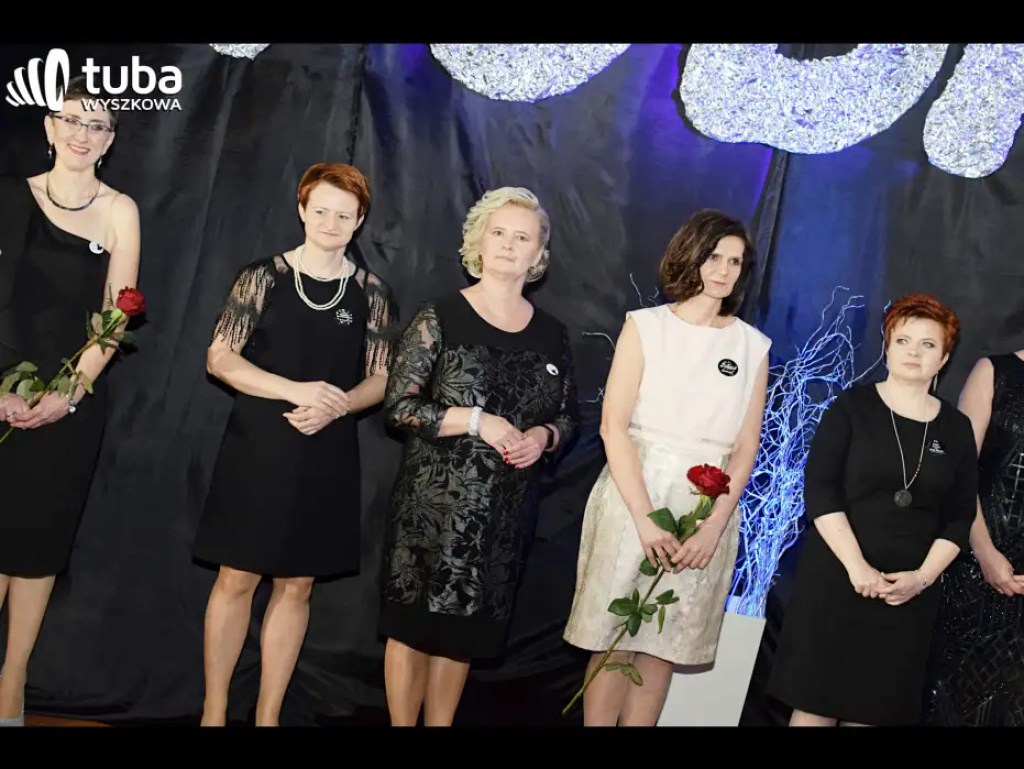 Baśniowy bal studniówkowy maturzystów Zespołu Szkół nr 3 w Wyszkowie (video)
