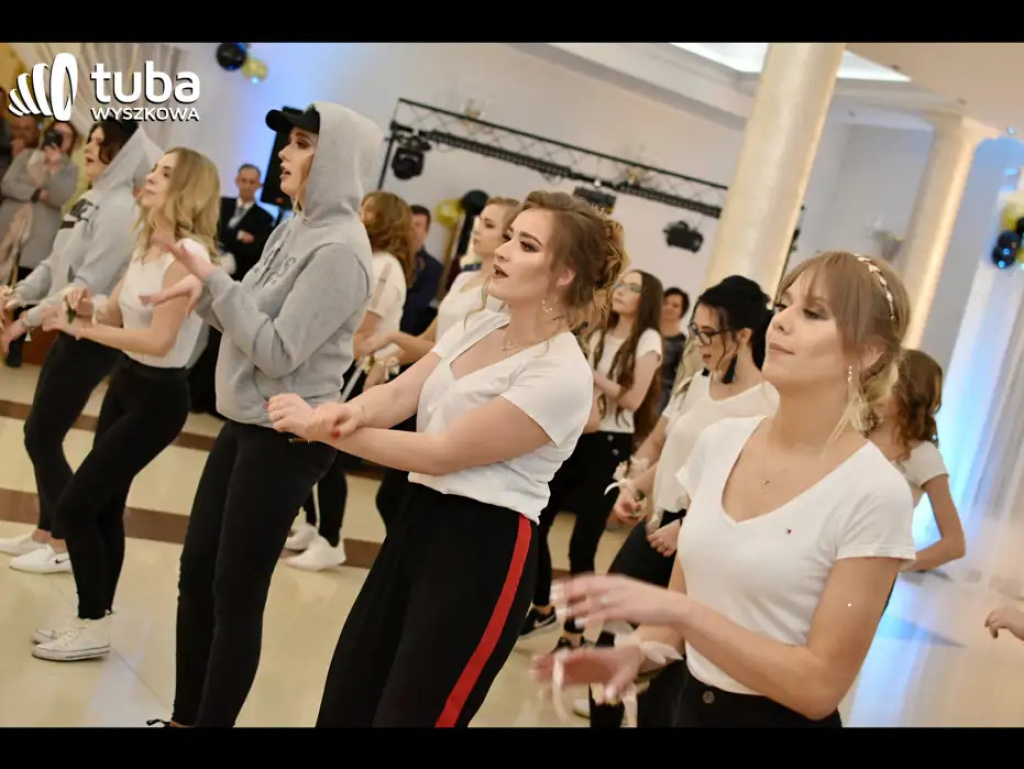 Aby ta noc była niezapomniana... Studniówka IV LO w Wyszkowie (video)