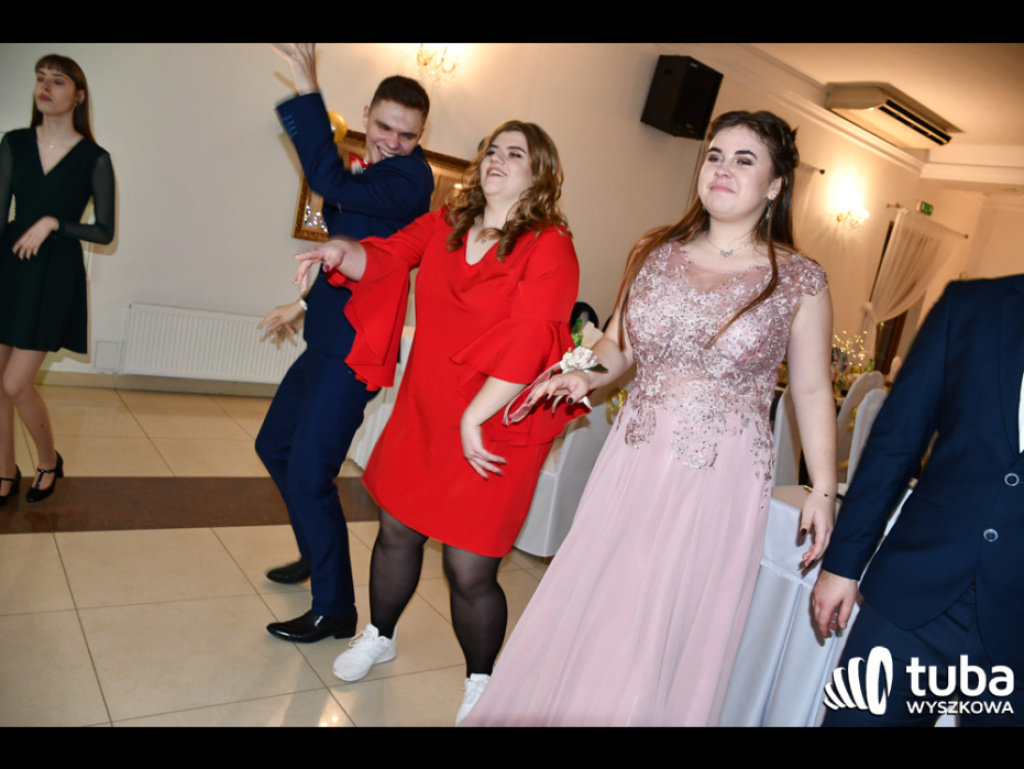 Aby ta noc była niezapomniana... Studniówka IV LO w Wyszkowie (video)