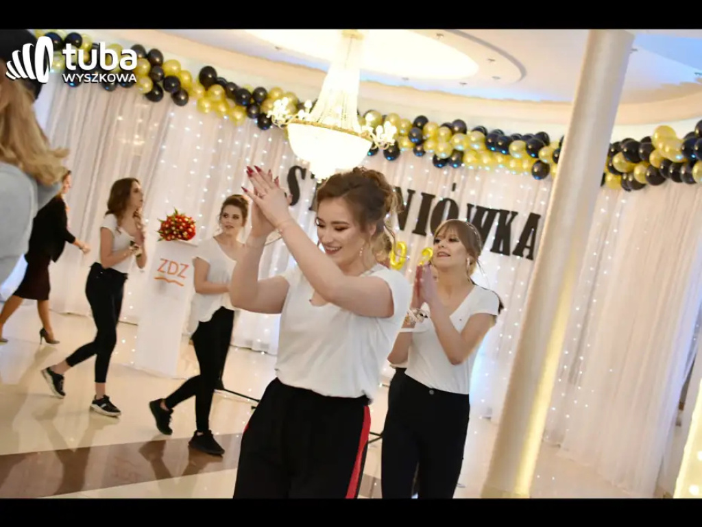 Aby ta noc była niezapomniana... Studniówka IV LO w Wyszkowie (video)