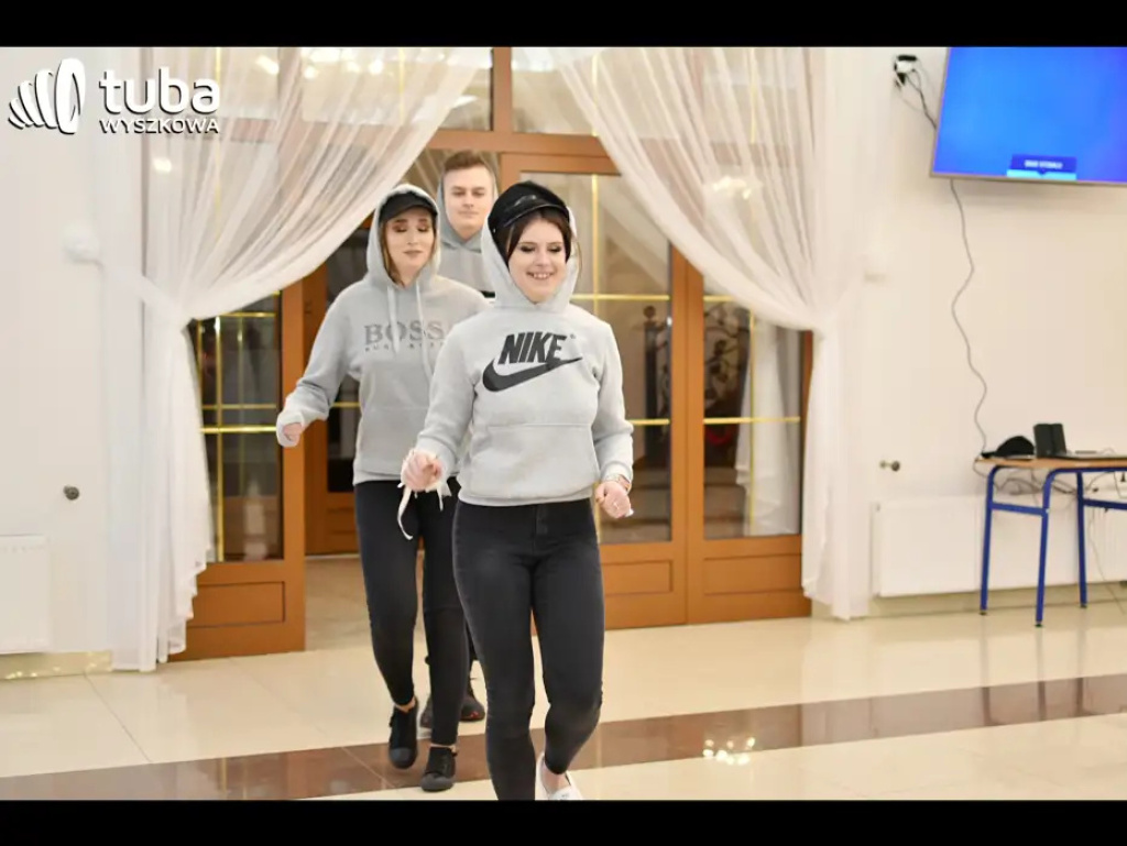 Aby ta noc była niezapomniana... Studniówka IV LO w Wyszkowie (video)