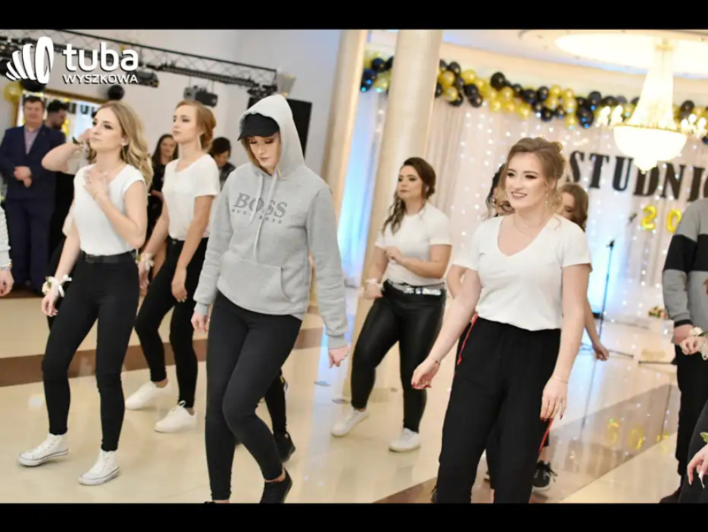 Aby ta noc była niezapomniana... Studniówka IV LO w Wyszkowie (video)