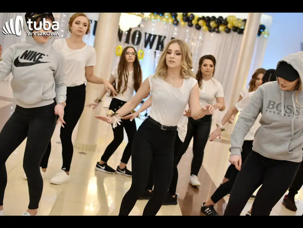 Aby ta noc była niezapomniana... Studniówka IV LO w Wyszkowie (video)