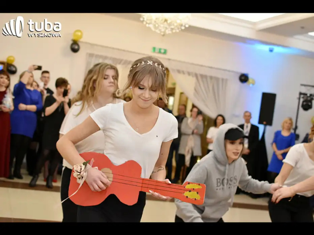 Aby ta noc była niezapomniana... Studniówka IV LO w Wyszkowie (video)