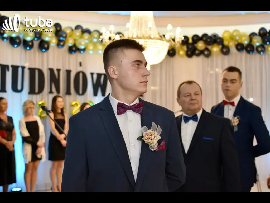 Aby ta noc była niezapomniana... Studniówka IV LO w Wyszkowie (video)