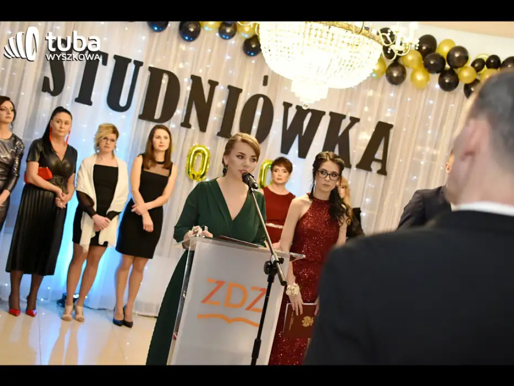 Aby ta noc była niezapomniana... Studniówka IV LO w Wyszkowie (video)