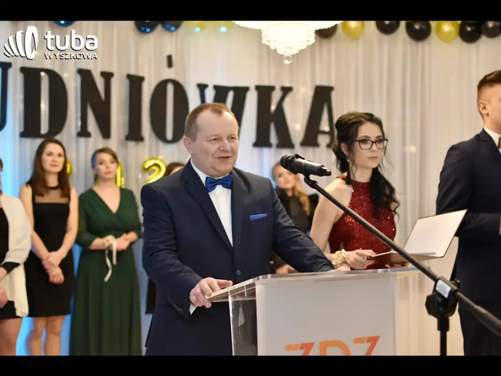 Aby ta noc była niezapomniana... Studniówka IV LO w Wyszkowie (video)