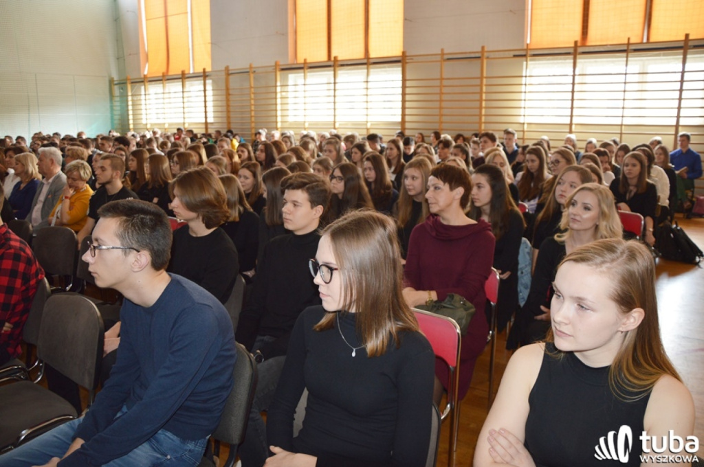Młodzież z powiatu wyszkowskiego oddała hołd Żołnierzom Wyklętym
