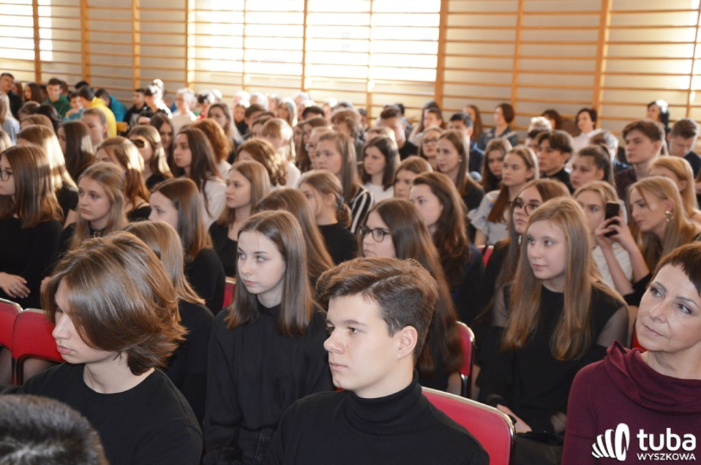 Młodzież z powiatu wyszkowskiego oddała hołd Żołnierzom Wyklętym