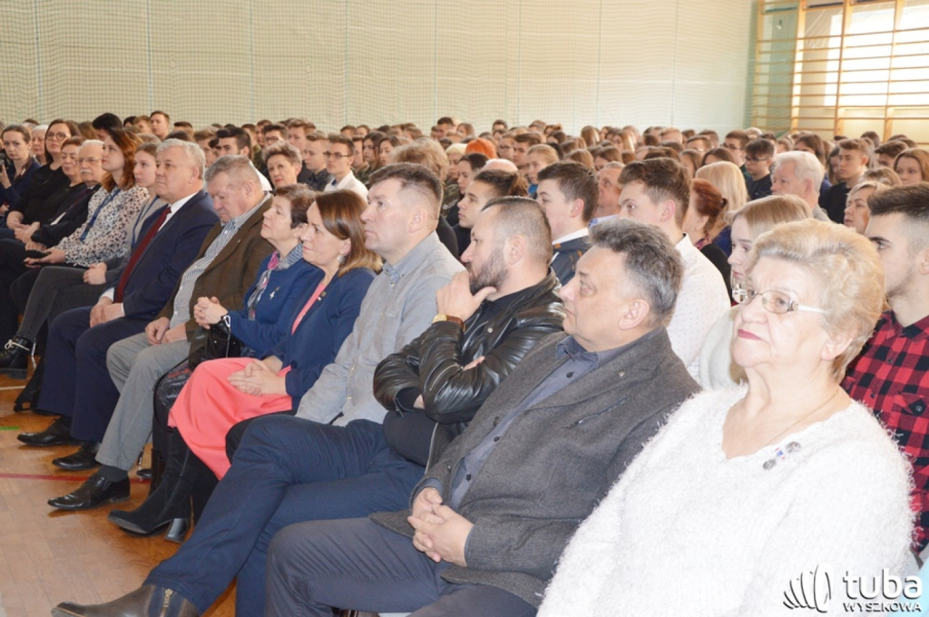 Młodzież z powiatu wyszkowskiego oddała hołd Żołnierzom Wyklętym