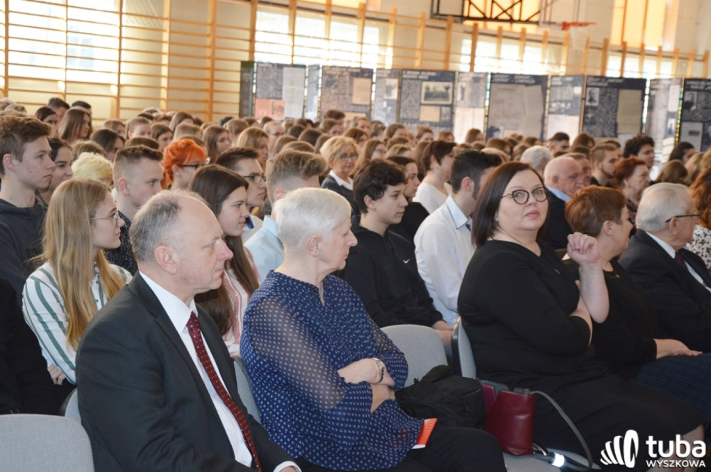 Młodzież z powiatu wyszkowskiego oddała hołd Żołnierzom Wyklętym