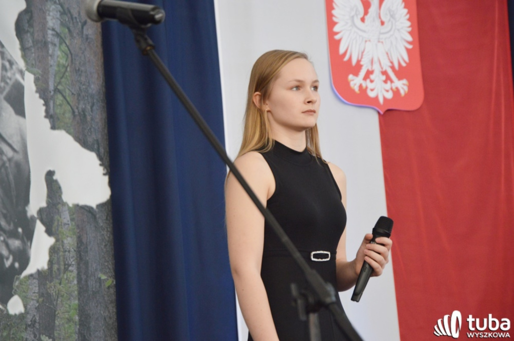 Młodzież z powiatu wyszkowskiego oddała hołd Żołnierzom Wyklętym