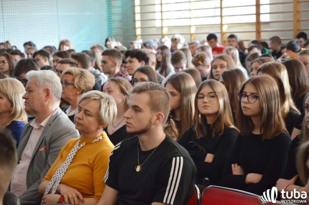 Młodzież z powiatu wyszkowskiego oddała hołd Żołnierzom Wyklętym