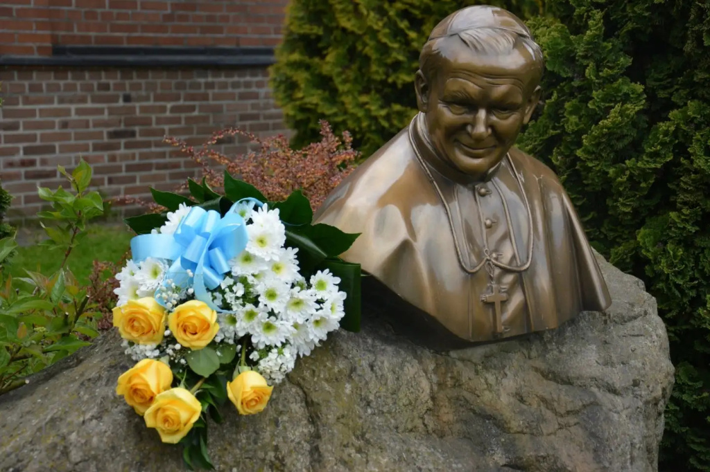  Powiat Wyszkowski pamięta - 100. rocznica urodzin Jana Pawła II (video)