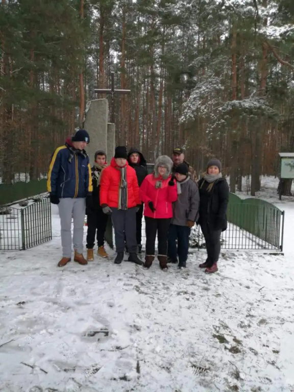Uczniowie ZSS w Brańszczyku korzystają z uroków zimy