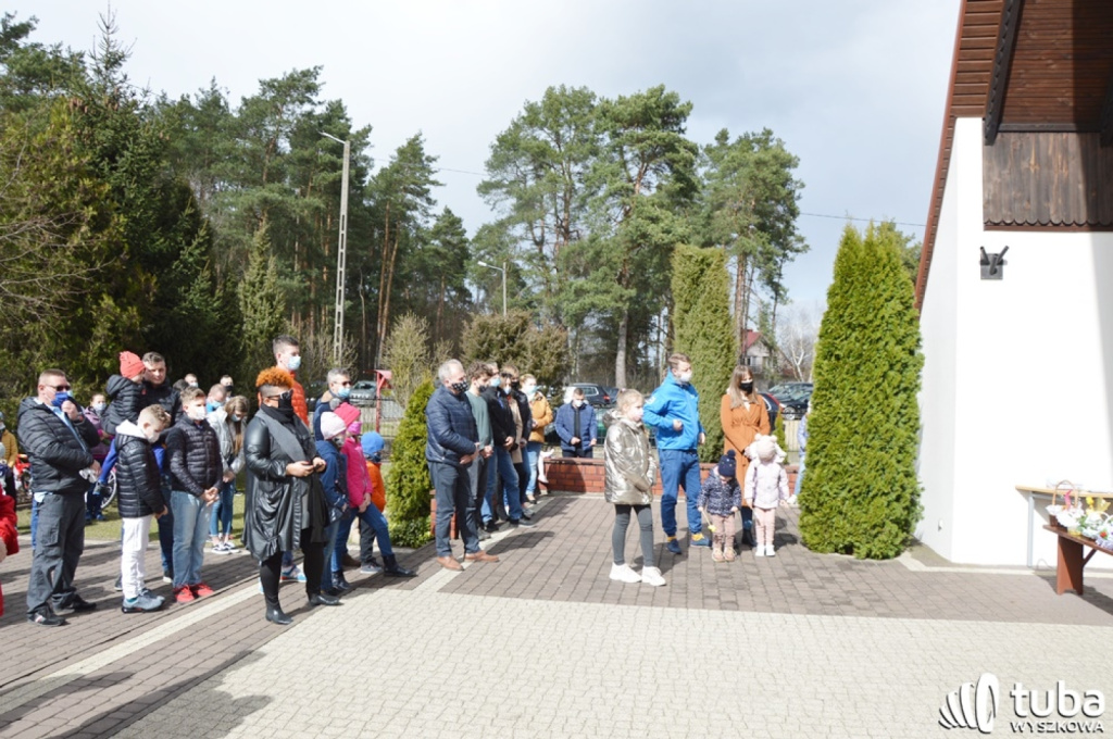 Wielka Sobota. Święciliśmy pokarmy na wielkanocny stół