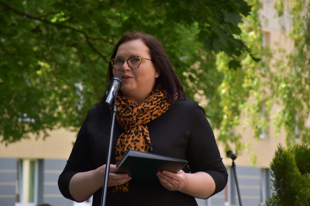 „Białe Kwiaty” - rozstrzygnięcie pod pierwszym w Polsce pomnikiem Norwida