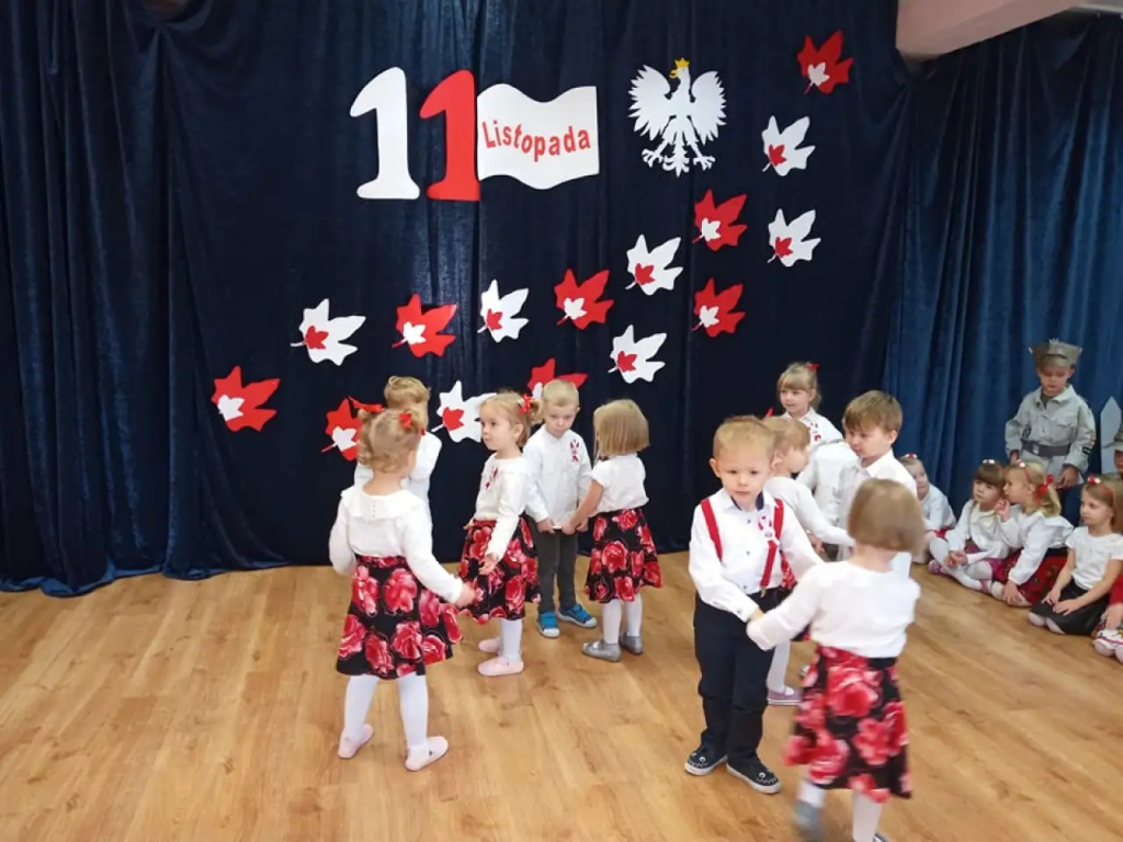 Akademia z okazji Święta Niepodległości w Przedszkolu nr 9