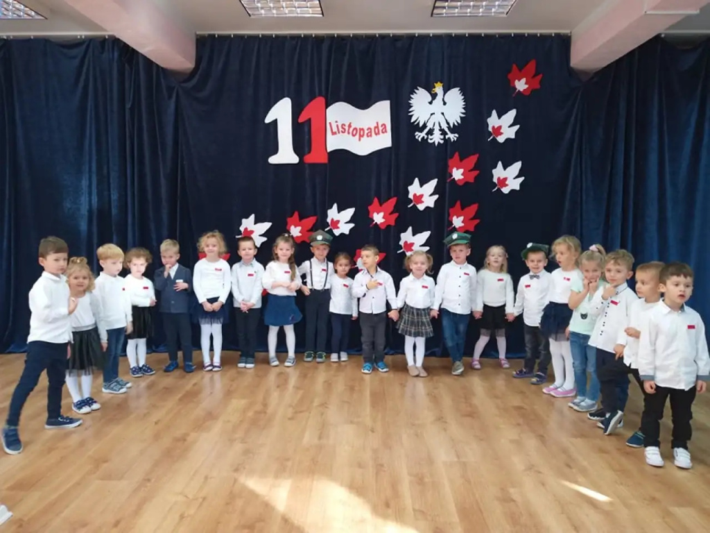 Akademia z okazji Święta Niepodległości w Przedszkolu nr 9