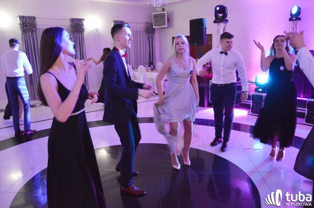 „Bal na sto par”. Studniówka Zespołu Szkół nr 1 w Wyszkowie (VIDEO)