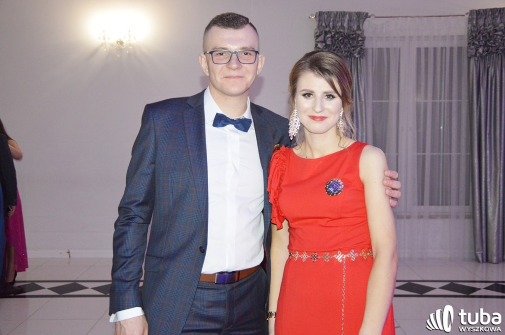 „Bal na sto par”. Studniówka Zespołu Szkół nr 1 w Wyszkowie (VIDEO)