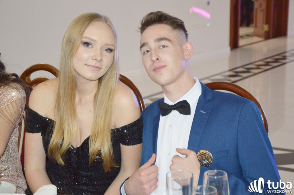 „Bal na sto par”. Studniówka Zespołu Szkół nr 1 w Wyszkowie (VIDEO)