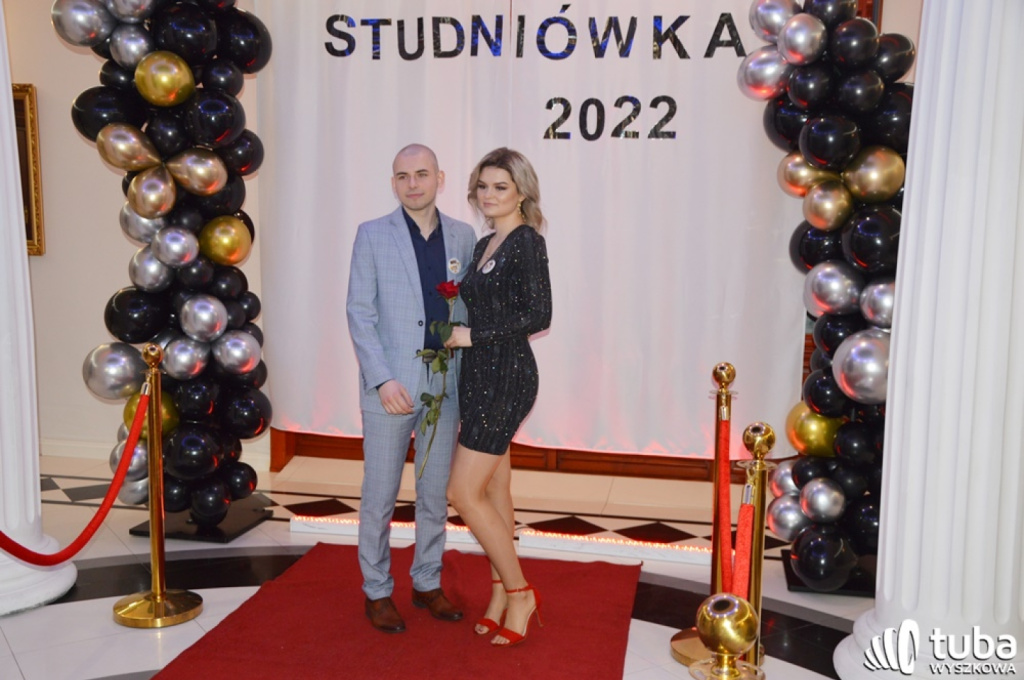 „Bal na sto par”. Studniówka Zespołu Szkół nr 1 w Wyszkowie (VIDEO)