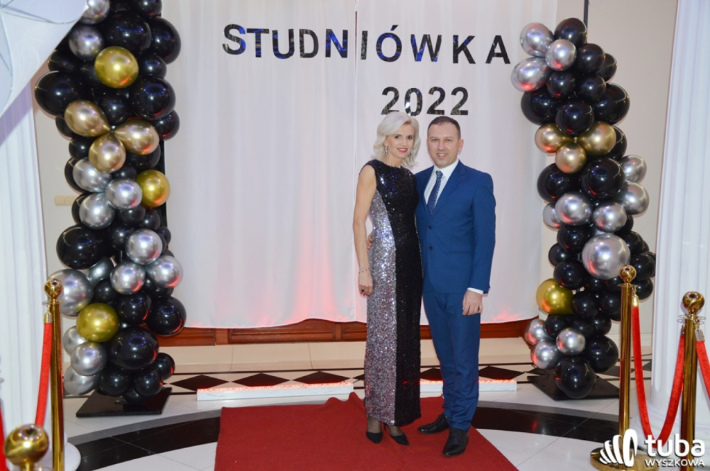 „Bal na sto par”. Studniówka Zespołu Szkół nr 1 w Wyszkowie (VIDEO)