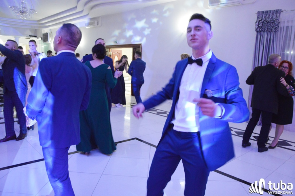 „Bal na sto par”. Studniówka Zespołu Szkół nr 1 w Wyszkowie (VIDEO)