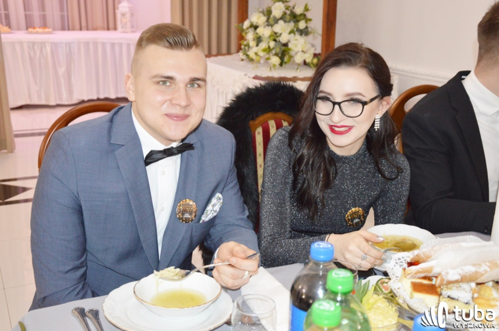 „Bal na sto par”. Studniówka Zespołu Szkół nr 1 w Wyszkowie (VIDEO)