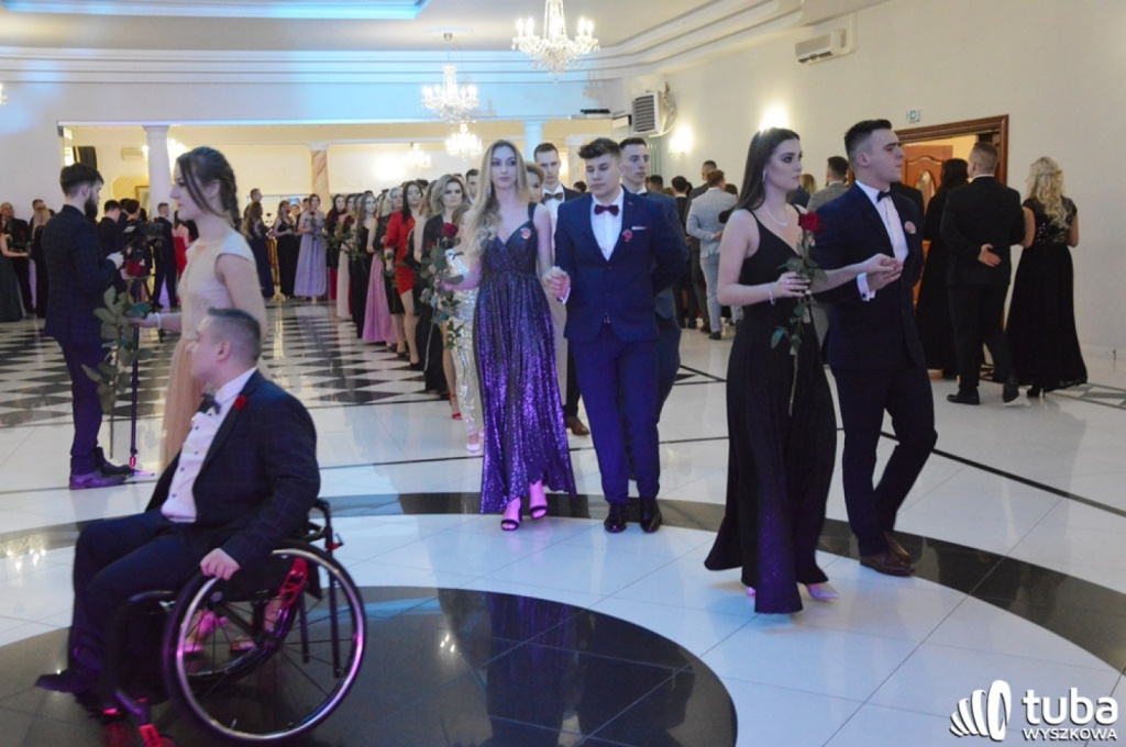 „Bal na sto par”. Studniówka Zespołu Szkół nr 1 w Wyszkowie (VIDEO)