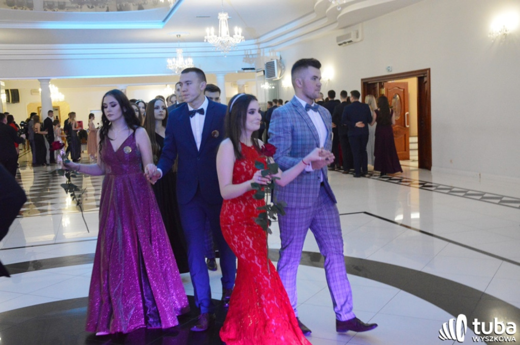 „Bal na sto par”. Studniówka Zespołu Szkół nr 1 w Wyszkowie (VIDEO)