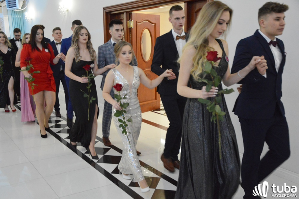 „Bal na sto par”. Studniówka Zespołu Szkół nr 1 w Wyszkowie (VIDEO)