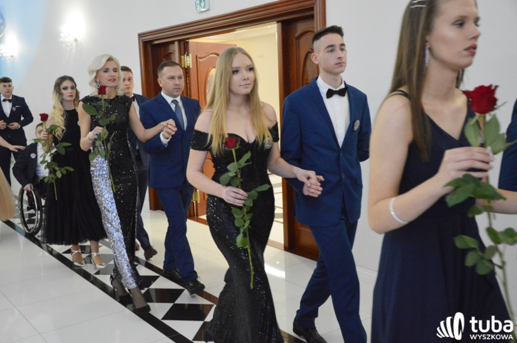 „Bal na sto par”. Studniówka Zespołu Szkół nr 1 w Wyszkowie (VIDEO)