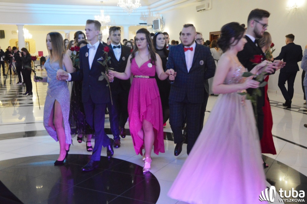 „Bal na sto par”. Studniówka Zespołu Szkół nr 1 w Wyszkowie (VIDEO)