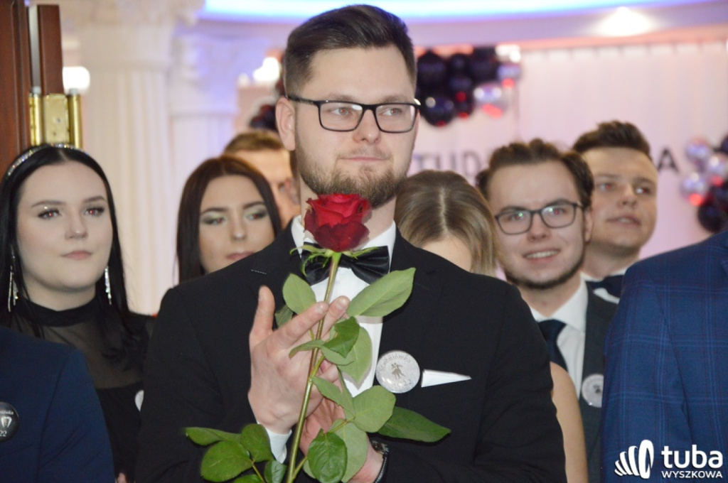 „Bal na sto par”. Studniówka Zespołu Szkół nr 1 w Wyszkowie (VIDEO)