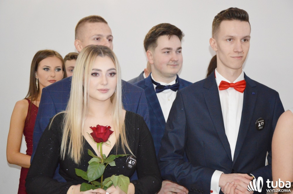 „Bal na sto par”. Studniówka Zespołu Szkół nr 1 w Wyszkowie (VIDEO)