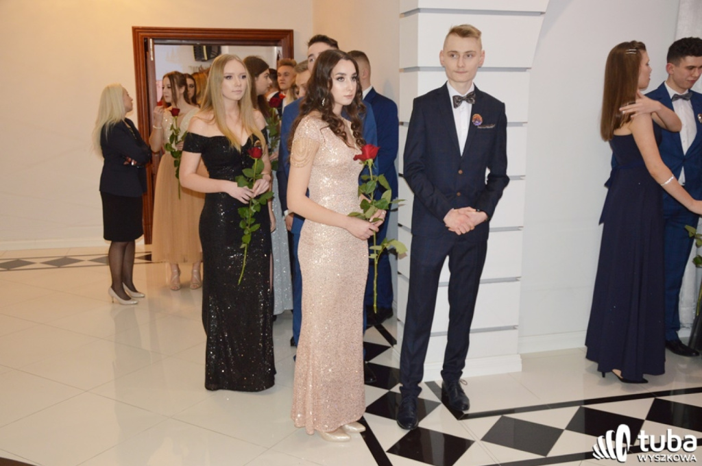 „Bal na sto par”. Studniówka Zespołu Szkół nr 1 w Wyszkowie (VIDEO)