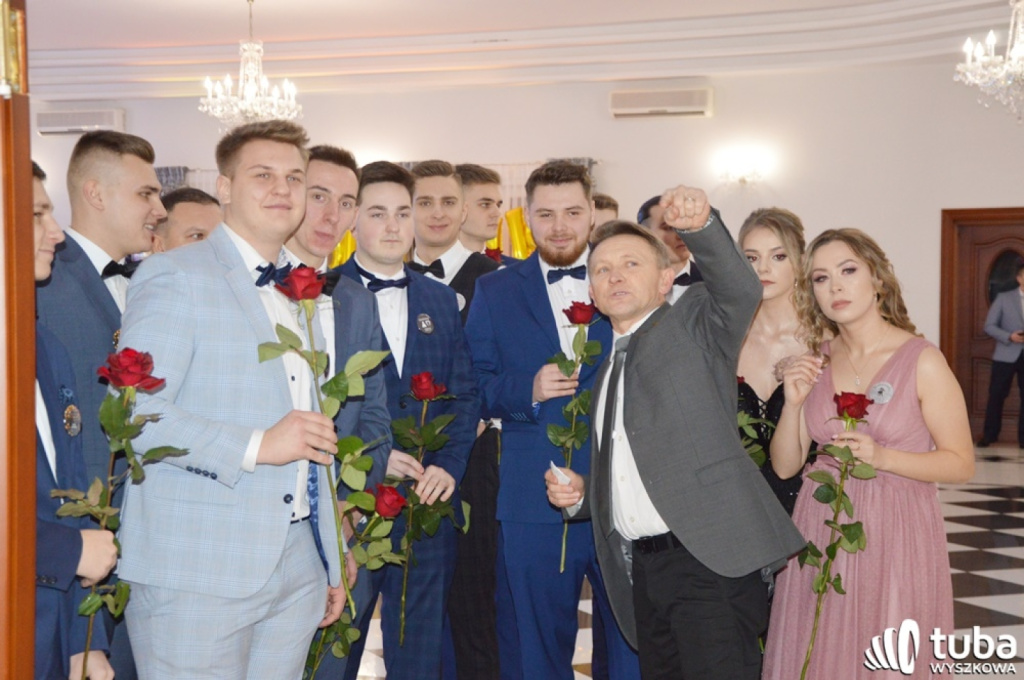 „Bal na sto par”. Studniówka Zespołu Szkół nr 1 w Wyszkowie (VIDEO)