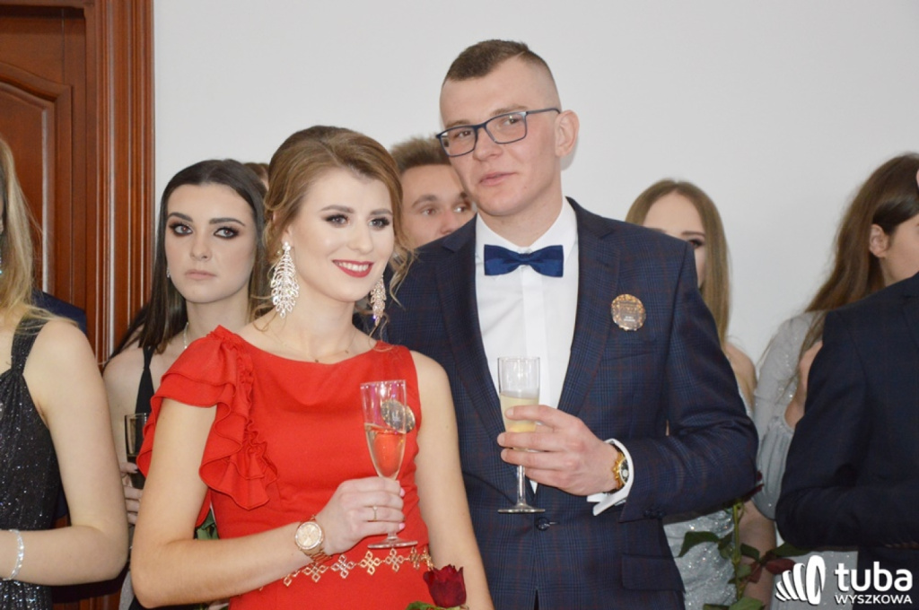 „Bal na sto par”. Studniówka Zespołu Szkół nr 1 w Wyszkowie (VIDEO)
