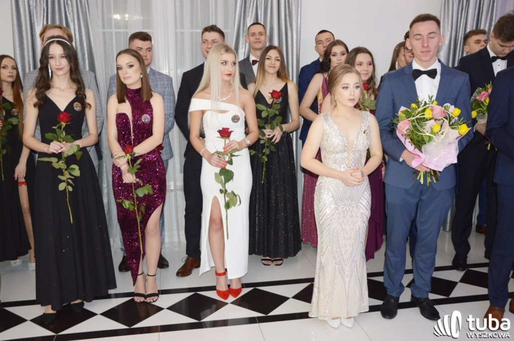 „Bal na sto par”. Studniówka Zespołu Szkół nr 1 w Wyszkowie (VIDEO)