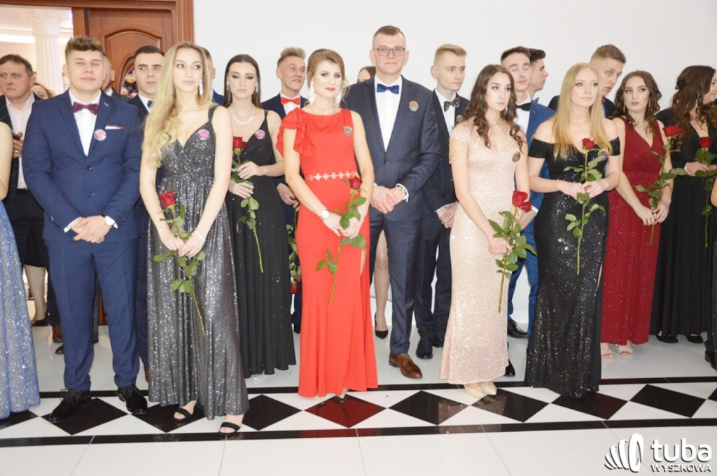 „Bal na sto par”. Studniówka Zespołu Szkół nr 1 w Wyszkowie (VIDEO)