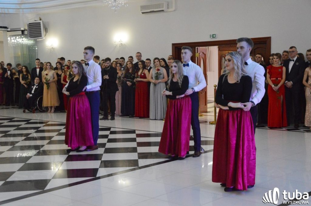 „Bal na sto par”. Studniówka Zespołu Szkół nr 1 w Wyszkowie (VIDEO)