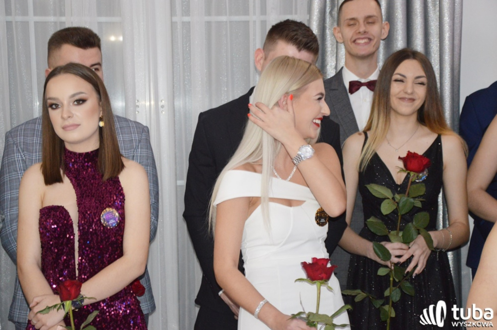 „Bal na sto par”. Studniówka Zespołu Szkół nr 1 w Wyszkowie (VIDEO)